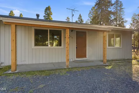 Exterior - 52856 Meadow Ln, La Pine, OR 97739 photo 4 of 15