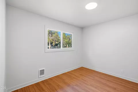 Bedroom - 52856 Meadow Ln, La Pine, OR 97739 photo 1 of 8