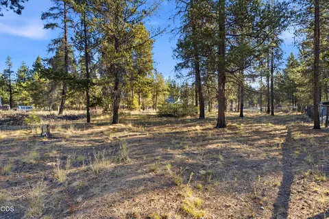 Exterior - 52856 Meadow Ln, La Pine, OR 97739 photo 12 of 15