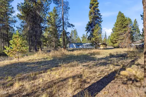 Exterior - 52856 Meadow Ln, La Pine, OR 97739 photo 11 of 15
