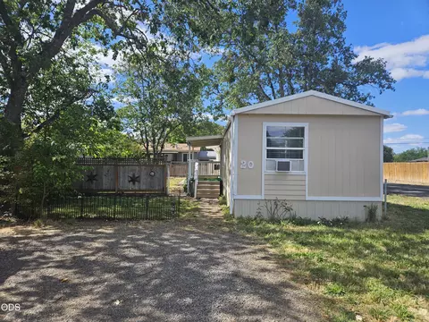 380 W Gregory Rd UNIT 20, Central Point, OR 97502