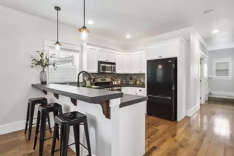 Kitchen - 3368 NE Wild Rivers Loop, Bend, OR 97701 photo 7 of 7