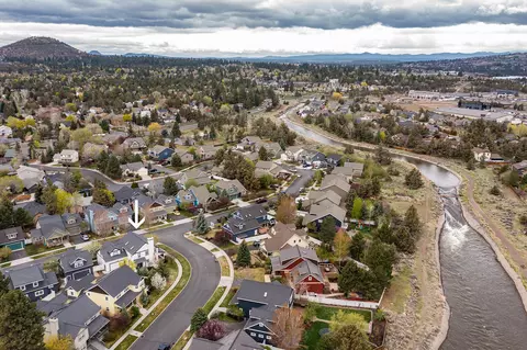 View/Area - 3368 NE Wild Rivers Loop, Bend, OR 97701 photo 2 of 2