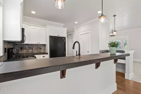 Kitchen - 3368 NE Wild Rivers Loop, Bend, OR 97701 photo 1 of 7
