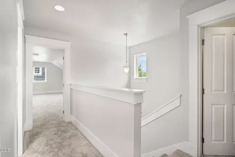 Entry Way - 3368 NE Wild Rivers Loop, Bend, OR 97701 photo 6 of 6