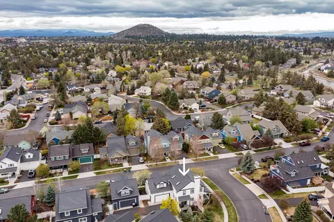 View/Area - 3368 NE Wild Rivers Loop, Bend, OR 97701 photo 1 of 2
