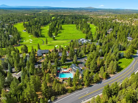 View/Area - 3465 NW Conrad Dr, Bend, OR 97703 photo 6 of 7