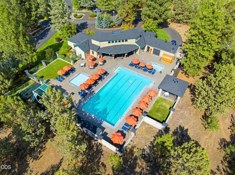 Exterior - 3465 NW Conrad Dr, Bend, OR 97703 photo 9 of 10