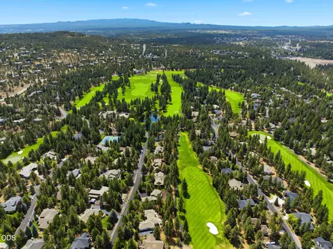 View/Area - 3465 NW Conrad Dr, Bend, OR 97703 photo 3 of 7
