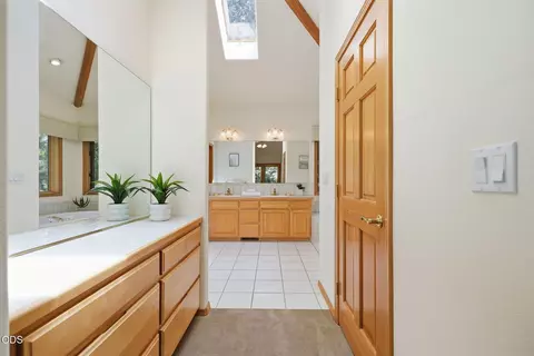 Entry Way - 3465 NW Conrad Dr, Bend, OR 97703 photo 2 of 2