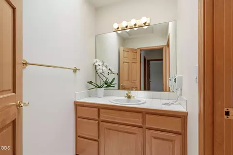 Bath - 3465 NW Conrad Dr, Bend, OR 97703 photo 3 of 3