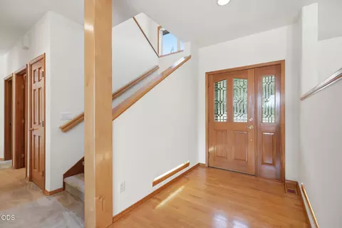 Entry Way - 3465 NW Conrad Dr, Bend, OR 97703 photo 1 of 2