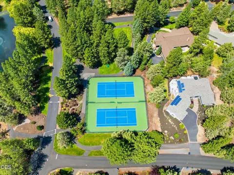 View/Area - 3465 NW Conrad Dr, Bend, OR 97703 photo 5 of 7