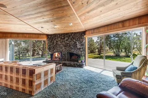 Living - 63510 Gentry Loop, Bend, OR 97701 photo 2 of 3