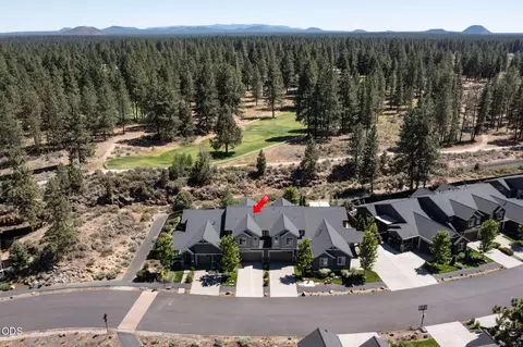 View/Area - 60507 Hedgewood, Bend, OR 97702 photo 6 of 8