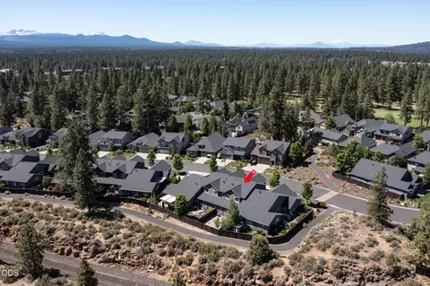 View/Area - 60507 Hedgewood, Bend, OR 97702 photo 4 of 8