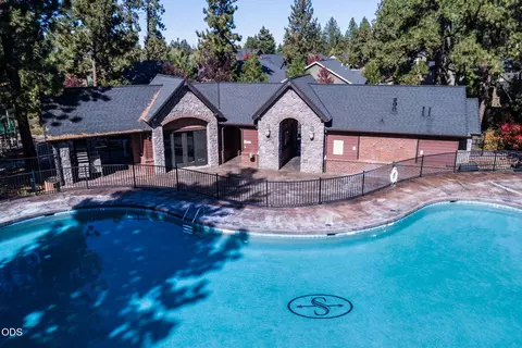 Exterior - 60507 Hedgewood, Bend, OR 97702 photo 10 of 12