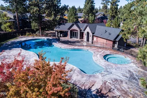 Exterior - 60507 Hedgewood, Bend, OR 97702 photo 12 of 12