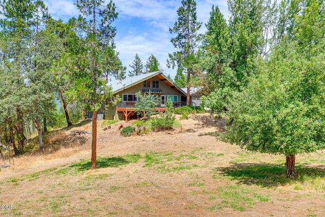 238 Citadel Rd, Trail, OR 97541