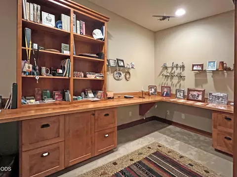 Other - 646 NW Powell Butte Loop, Bend, OR 97703 photo 8 of 10