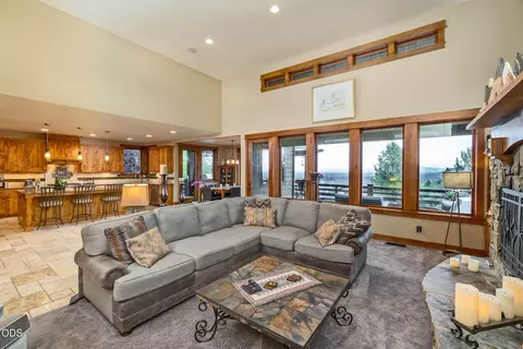 Living - 646 NW Powell Butte Loop, Bend, OR 97703 photo 1 of 4