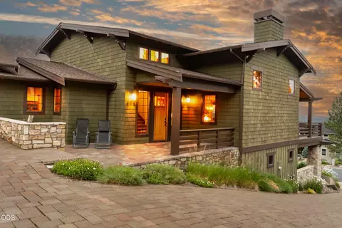 Exterior - 646 NW Powell Butte Loop, Bend, OR 97703 photo 1 of 11