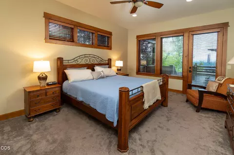 Bedroom - 646 NW Powell Butte Loop, Bend, OR 97703 photo 1 of 4