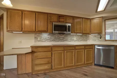 4624 S Pacific Hwy UNIT 37, Phoenix, OR 97535 photo 5