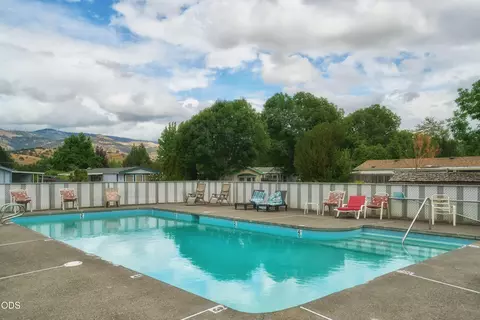 4624 S Pacific Hwy UNIT 37, Phoenix, OR 97535 photo 36