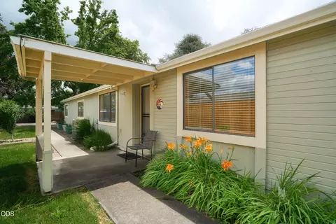 4624 S Pacific Hwy UNIT 37, Phoenix, OR 97535 photo 2