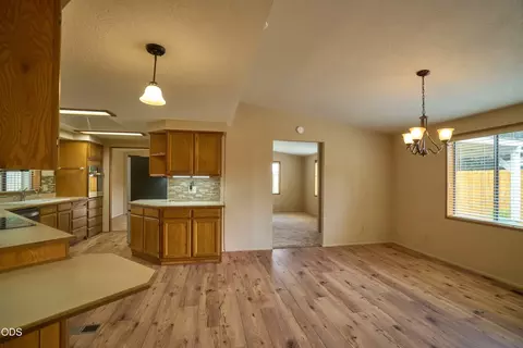 4624 S Pacific Hwy UNIT 37, Phoenix, OR 97535 photo 3