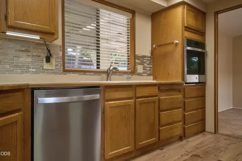 4624 S Pacific Hwy UNIT 37, Phoenix, OR 97535 photo 10