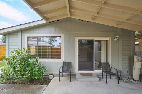 4624 S Pacific Hwy UNIT 37, Phoenix, OR 97535 photo 28