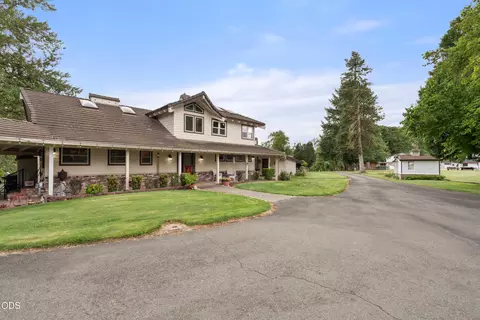 5061 Lower River Rd, Grants Pass, OR 97526