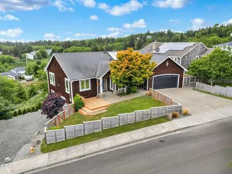 2144 Middle Fork Cir, Seaside, OR 97138