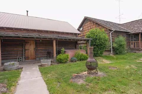 Exterior - 200 S Oregon St, Dorris, CA 96023 photo 18 of 25