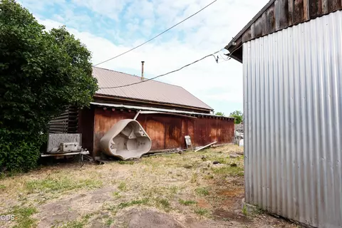 Exterior - 200 S Oregon St, Dorris, CA 96023 photo 25 of 25
