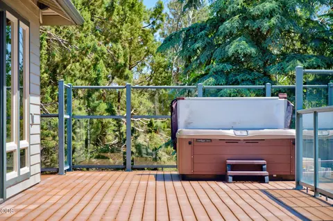 Exterior - 21955 Rickard Rd, Bend, OR 97702 photo 8 of 9