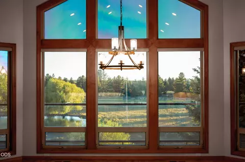 Dining - 21955 Rickard Rd, Bend, OR 97702 photo 1 of 1