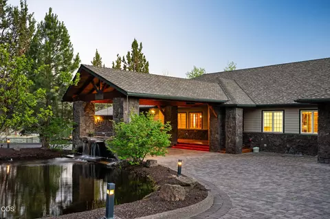 Exterior - 21955 Rickard Rd, Bend, OR 97702 photo 1 of 9