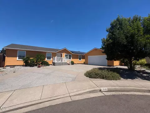 2681 Agate Meadows Dr, White City, OR 97503
