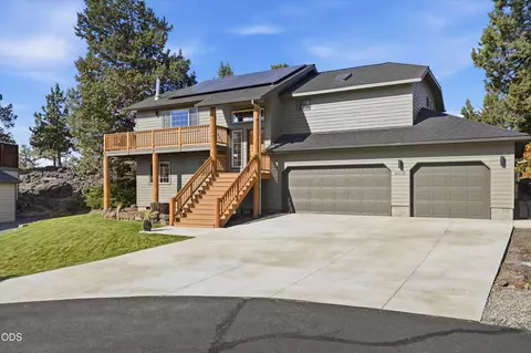 Exterior - 64736 Alcor Pl, Bend, OR 97703 photo 4 of 13