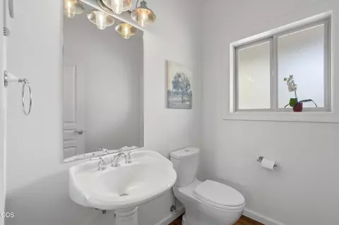 Bath - 64736 Alcor Pl, Bend, OR 97703 photo 1 of 3
