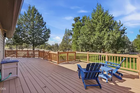 Exterior - 64736 Alcor Pl, Bend, OR 97703 photo 6 of 13