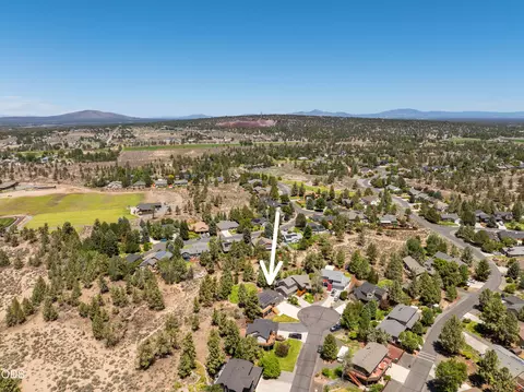 View/Area - 64736 Alcor Pl, Bend, OR 97703 photo 3 of 3