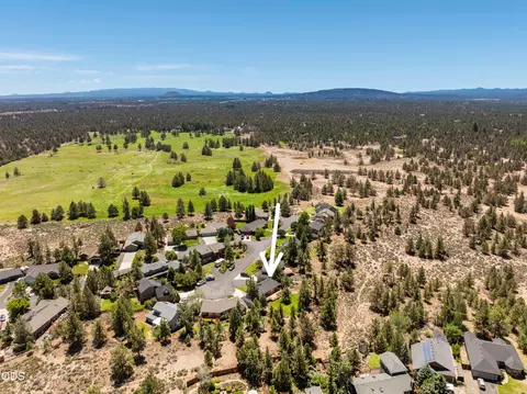 View/Area - 64736 Alcor Pl, Bend, OR 97703 photo 2 of 3