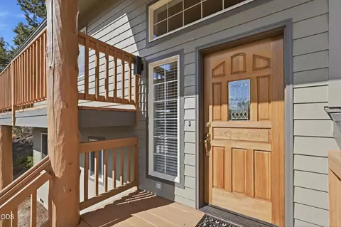 Entry Way - 64736 Alcor Pl, Bend, OR 97703 photo 1 of 1
