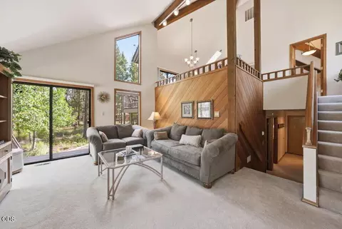 Living - 57715 Poplar Loop, Sunriver, OR 97707 photo 1 of 4