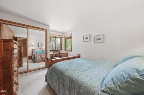 Bedroom - 57715 Poplar Loop, Sunriver, OR 97707 photo 7 of 7