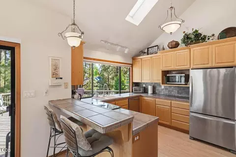 Kitchen - 57715 Poplar Loop, Sunriver, OR 97707 photo 1 of 4